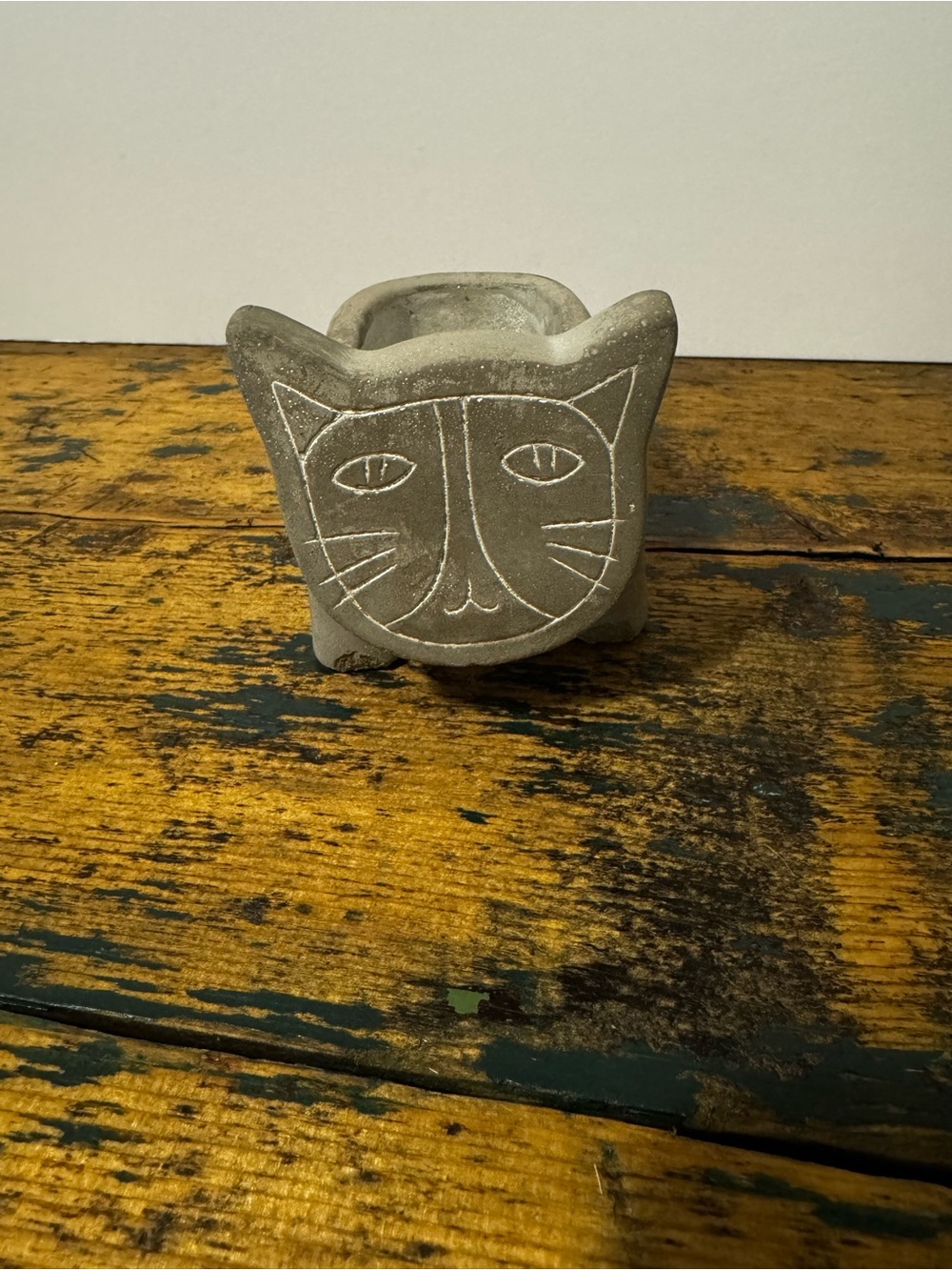 Concrete Gray Cat Face Ceramic Planter
